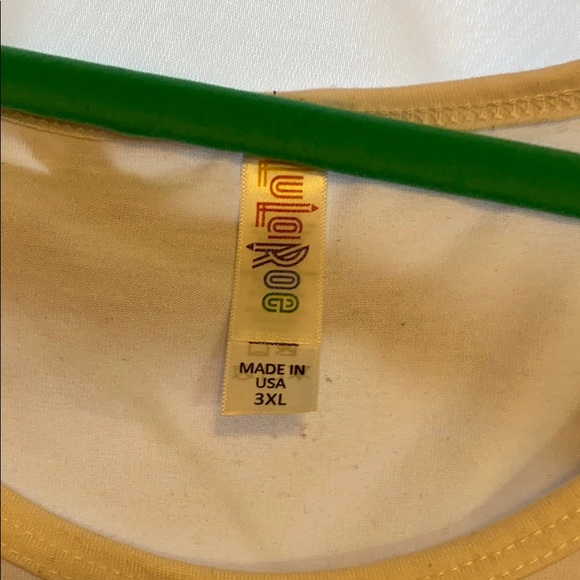 Lularoe white classic tee size 3xl - Picture 2 of 2